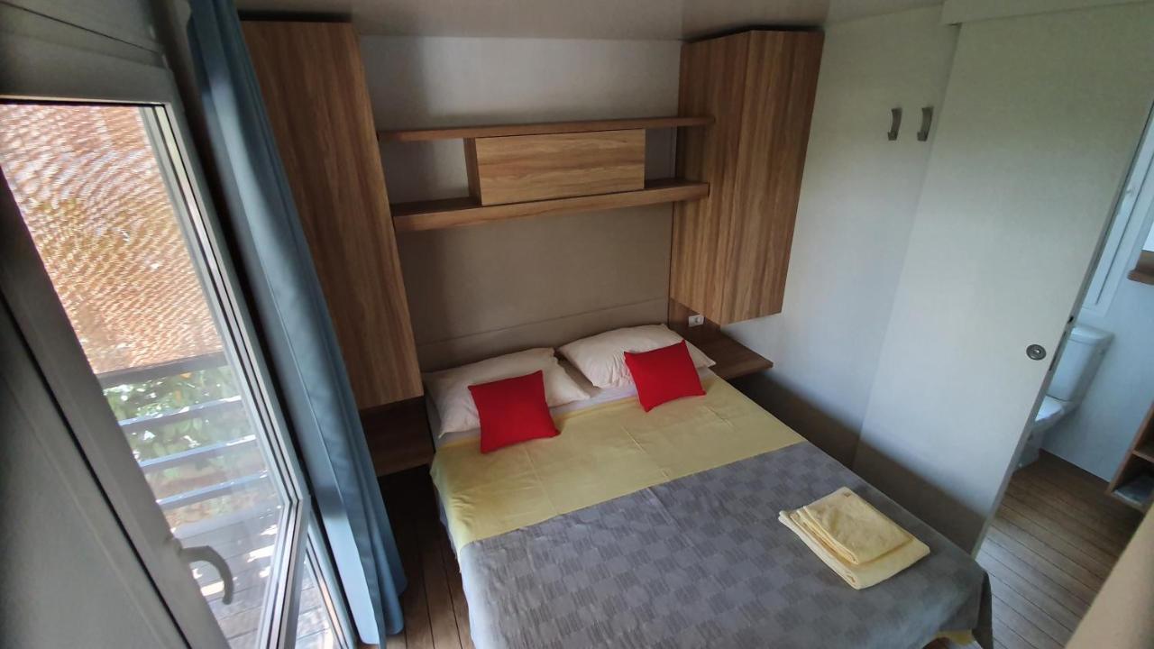 Mobile Homes Suha Punta Kampor Exterior photo